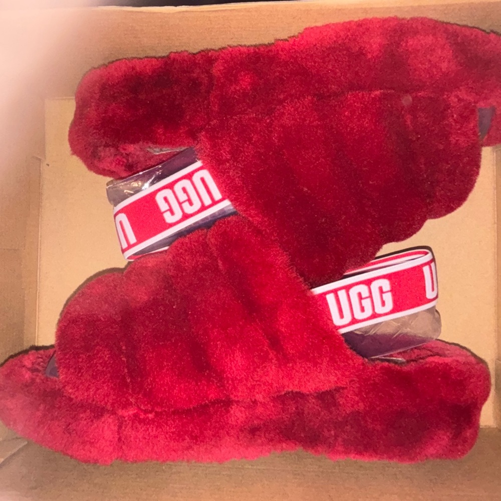 UGG Fluff Yeah Slide in Red